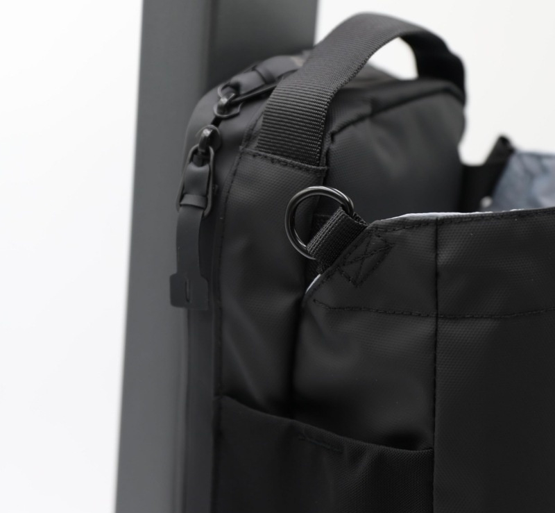 Magnetic Water Bottle Bag — Waterproof Canvas Carrier for Indoor Sports